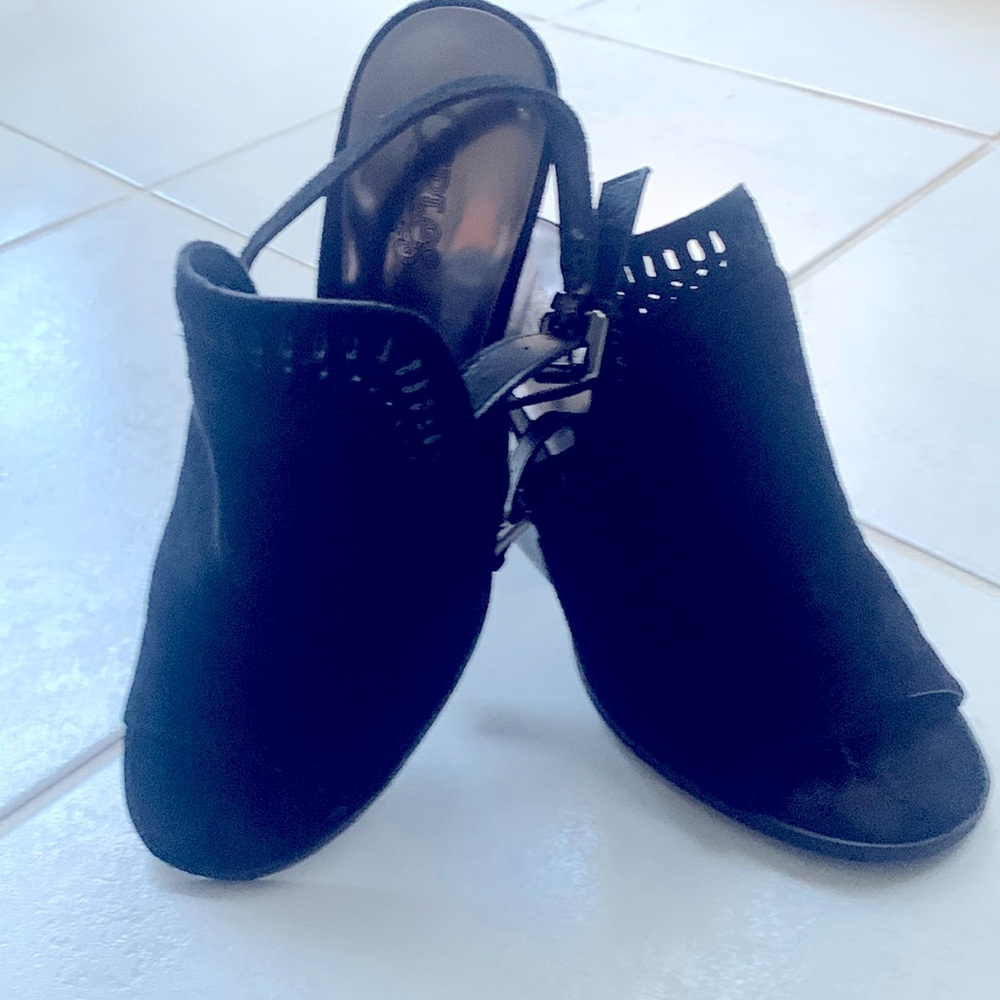 Black chunky heels